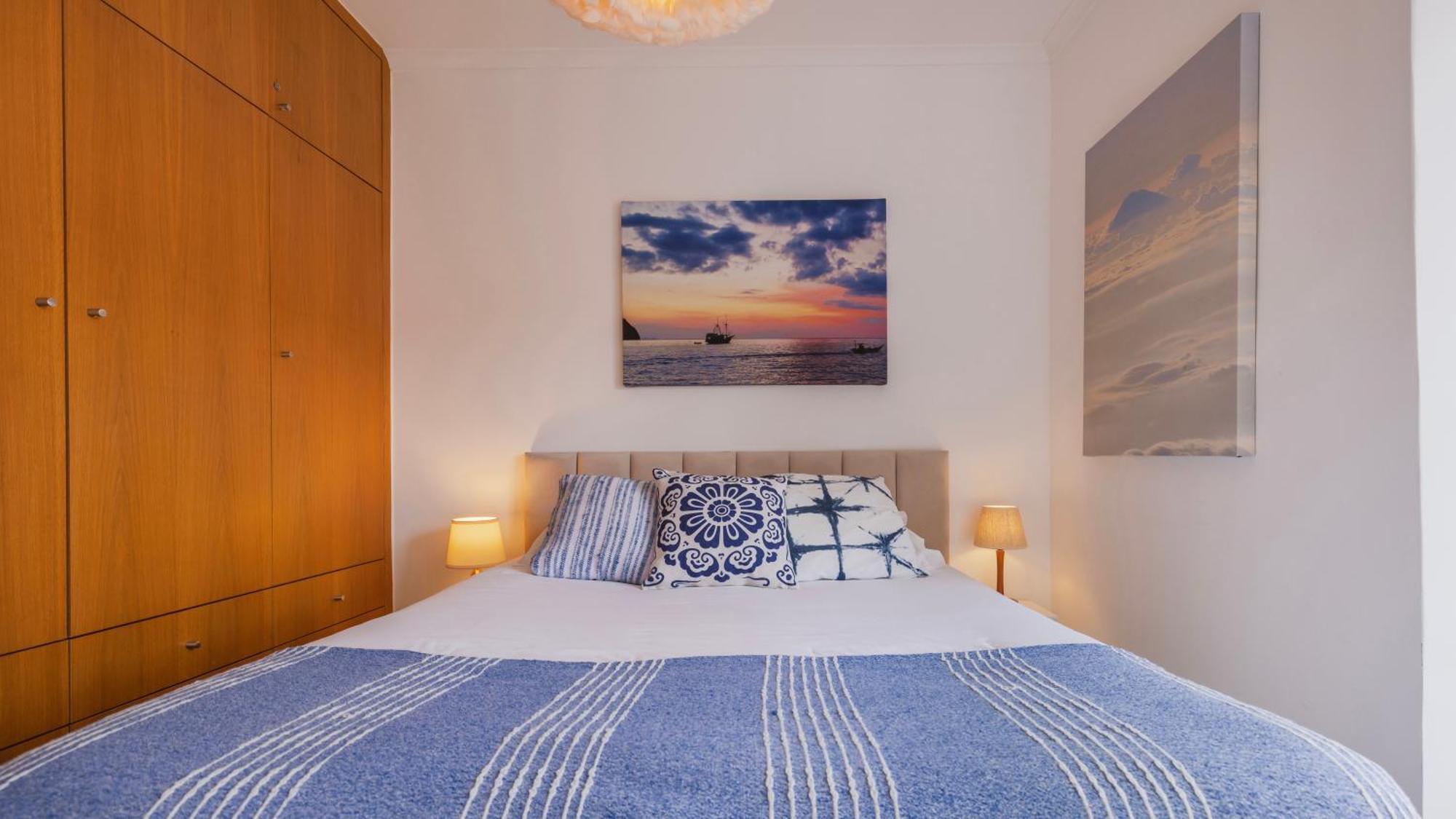 Apartment Sunny Design In Praca Flores By Lovelystay Lissabon